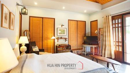 Bali Style Villa close to town