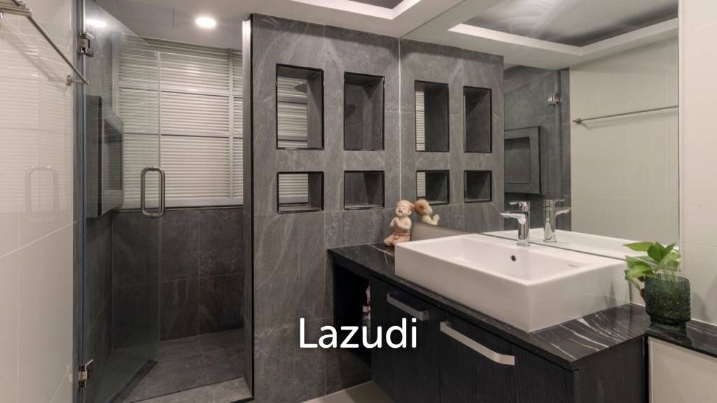 4 Bed 3 Bath 213 SQ.M Supalai Place Sukhumvit 39