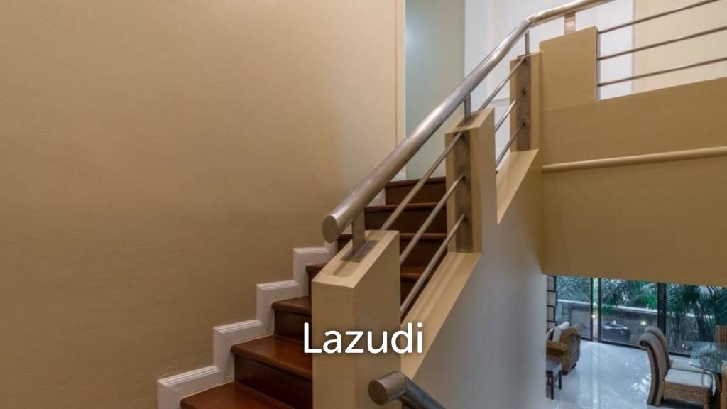 4 Bed 3 Bath 213 SQ.M Supalai Place Sukhumvit 39