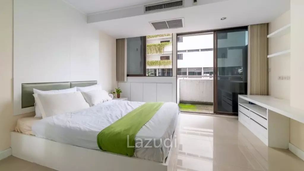 4 Bed 3 Bath 213 SQ.M Supalai Place Sukhumvit 39