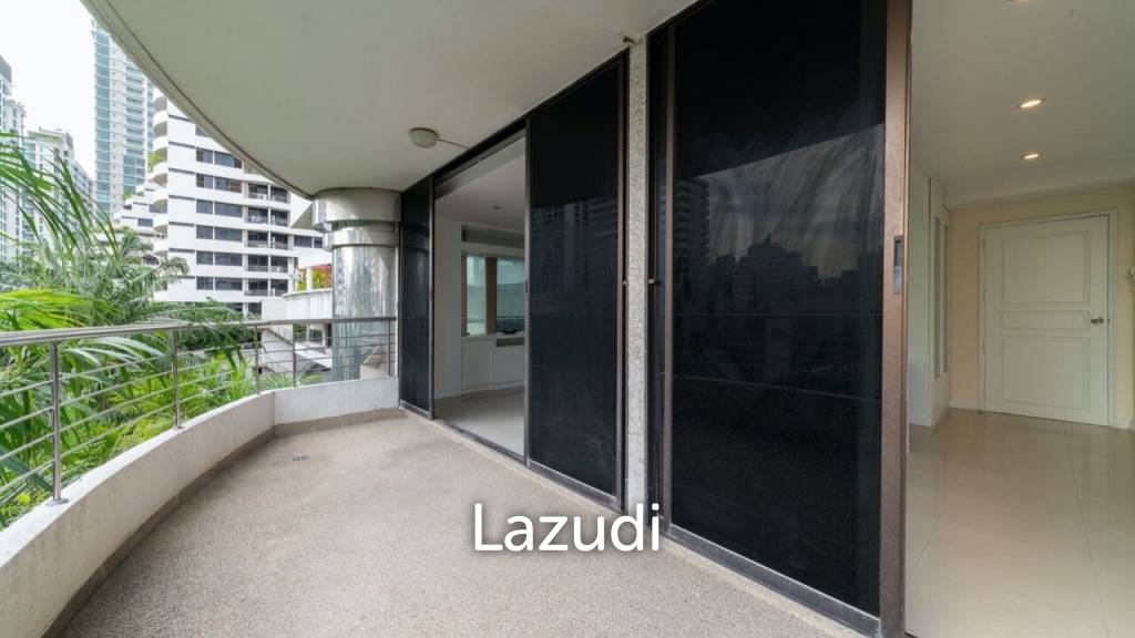 4 Bed 3 Bath 213 SQ.M Supalai Place Sukhumvit 39