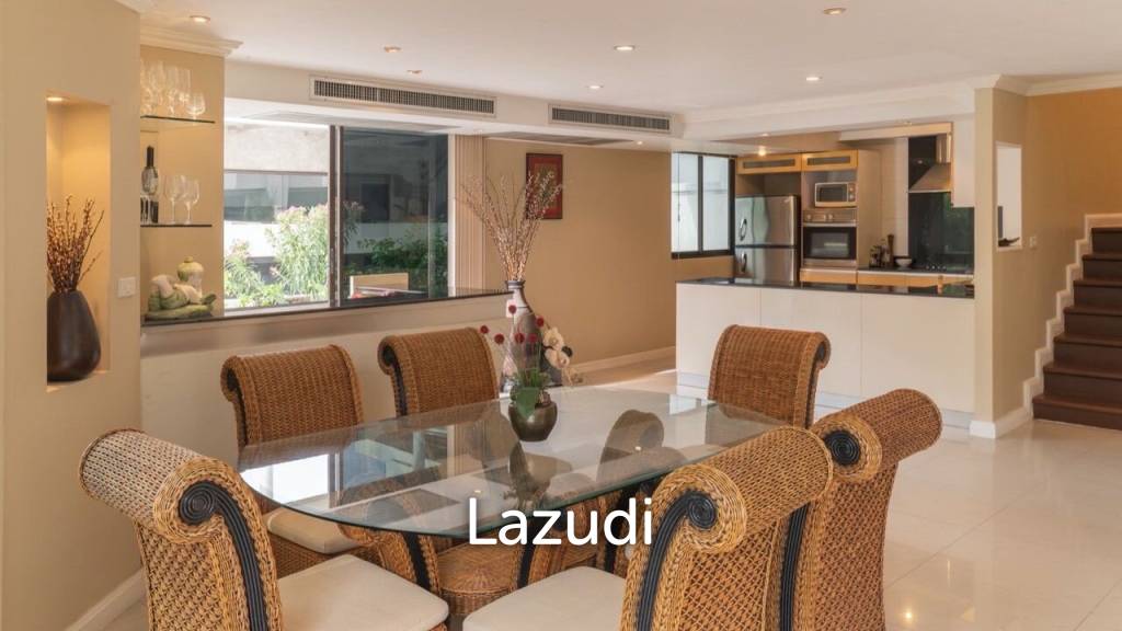 4 Bed 3 Bath 213 SQ.M Supalai Place Sukhumvit 39
