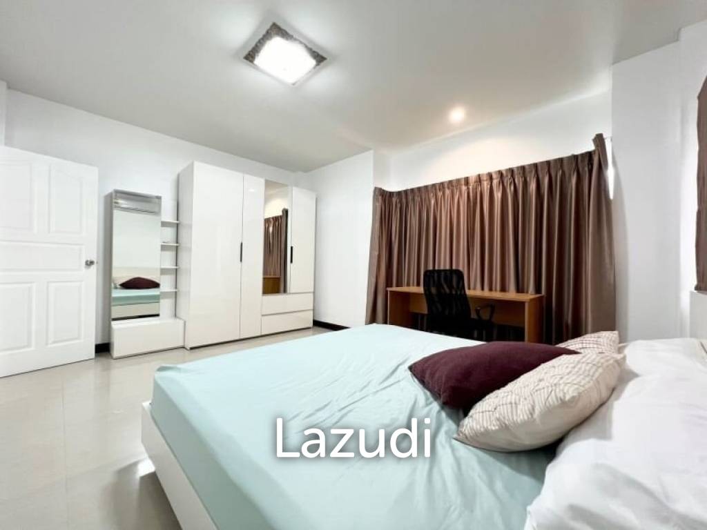 3 Bedrooms 3 Bathrooms 300 SQ.M Sirisa 12