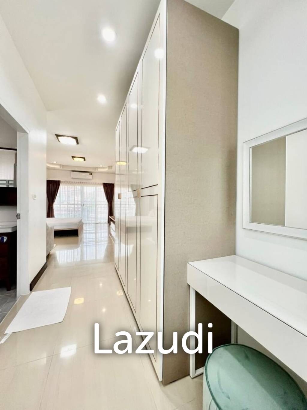 3 Bedrooms 3 Bathrooms 300 SQ.M Sirisa 12