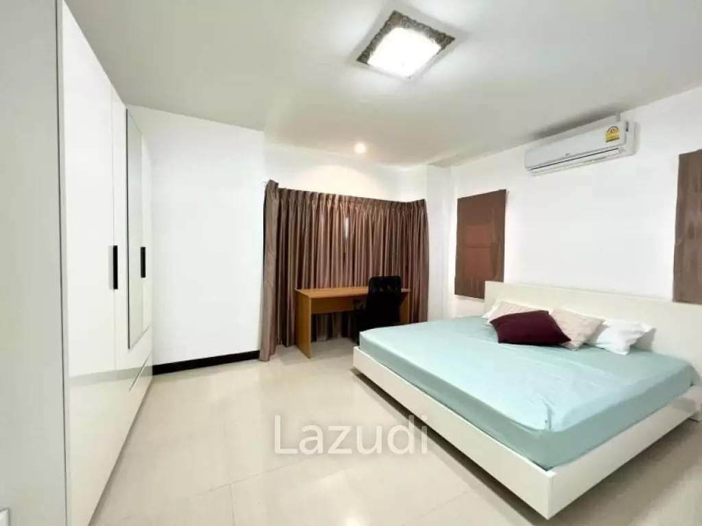3 Bedrooms 3 Bathrooms 300 SQ.M Sirisa 12