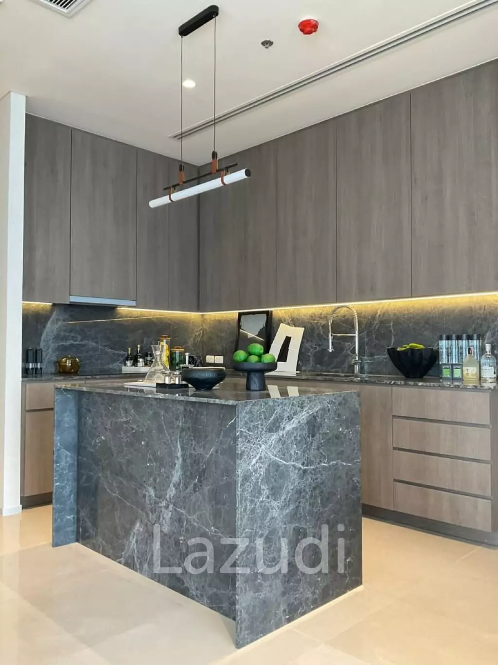 3 Bed 3 Bath 153 SQ.M Siamese Sukhumvit 48