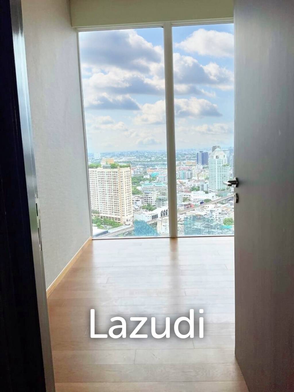 4 Bed 4 Bath 152 SQ.M Siamese Sukhumvit 42