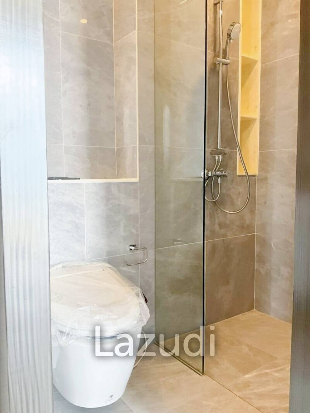 4 Bed 4 Bath 152 SQ.M Siamese Sukhumvit 42