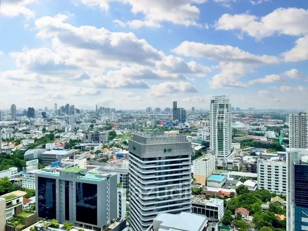 4 Bed 4 Bath 152 SQ.M Siamese Sukhumvit 42
