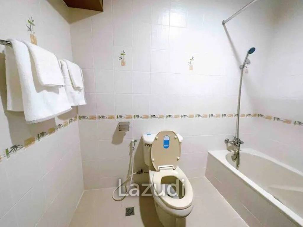 3 Bed 2 Bath 200 SQ.M Homhual Mansion