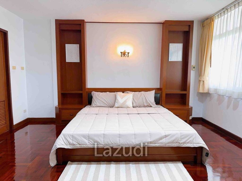3 Bed 2 Bath 200 SQ.M Homhual Mansion