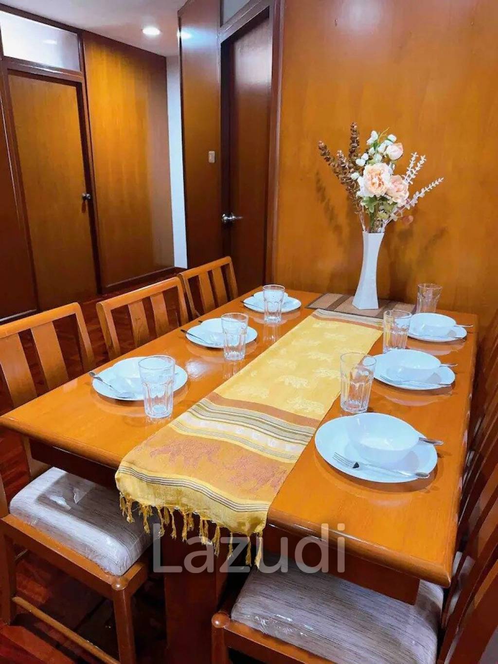 3 Bed 2 Bath 200 SQ.M Homhual Mansion