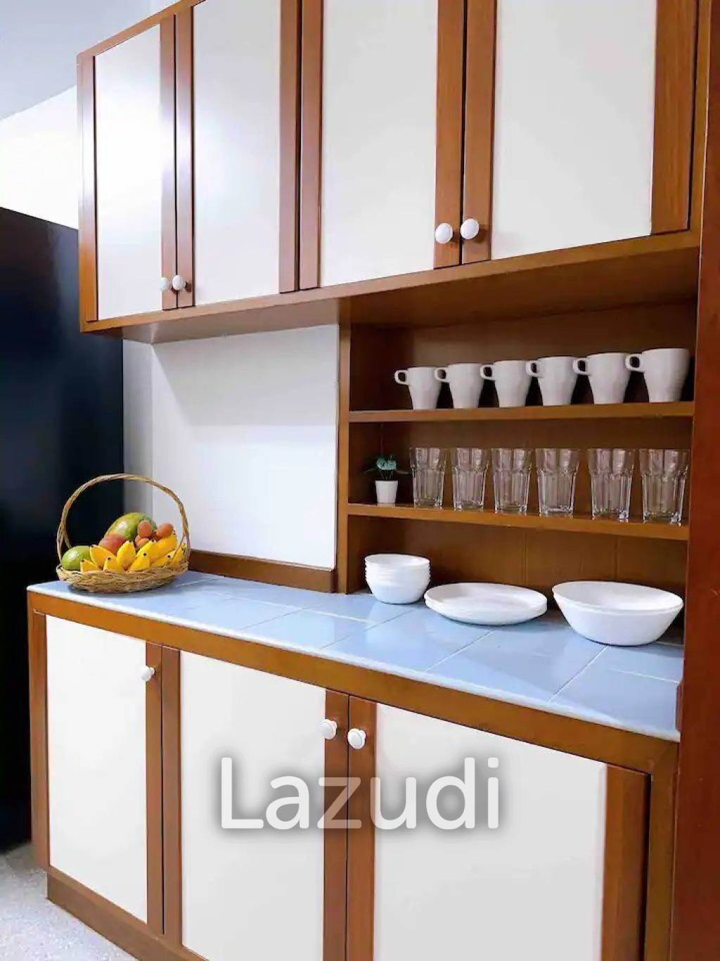3 Bed 2 Bath 200 SQ.M Homhual Mansion