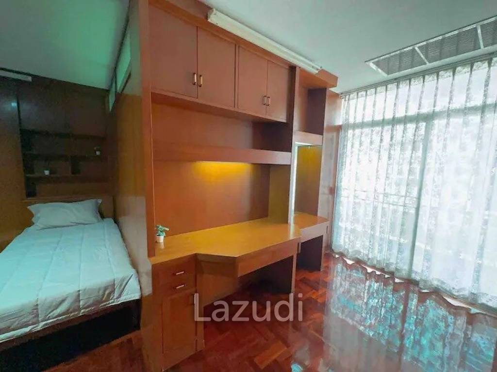 3 Bed 2 Bath 200 SQ.M Homhual Mansion