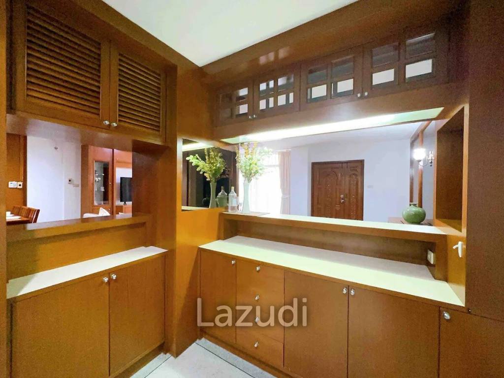 3 Bed 2 Bath 200 SQ.M Homhual Mansion