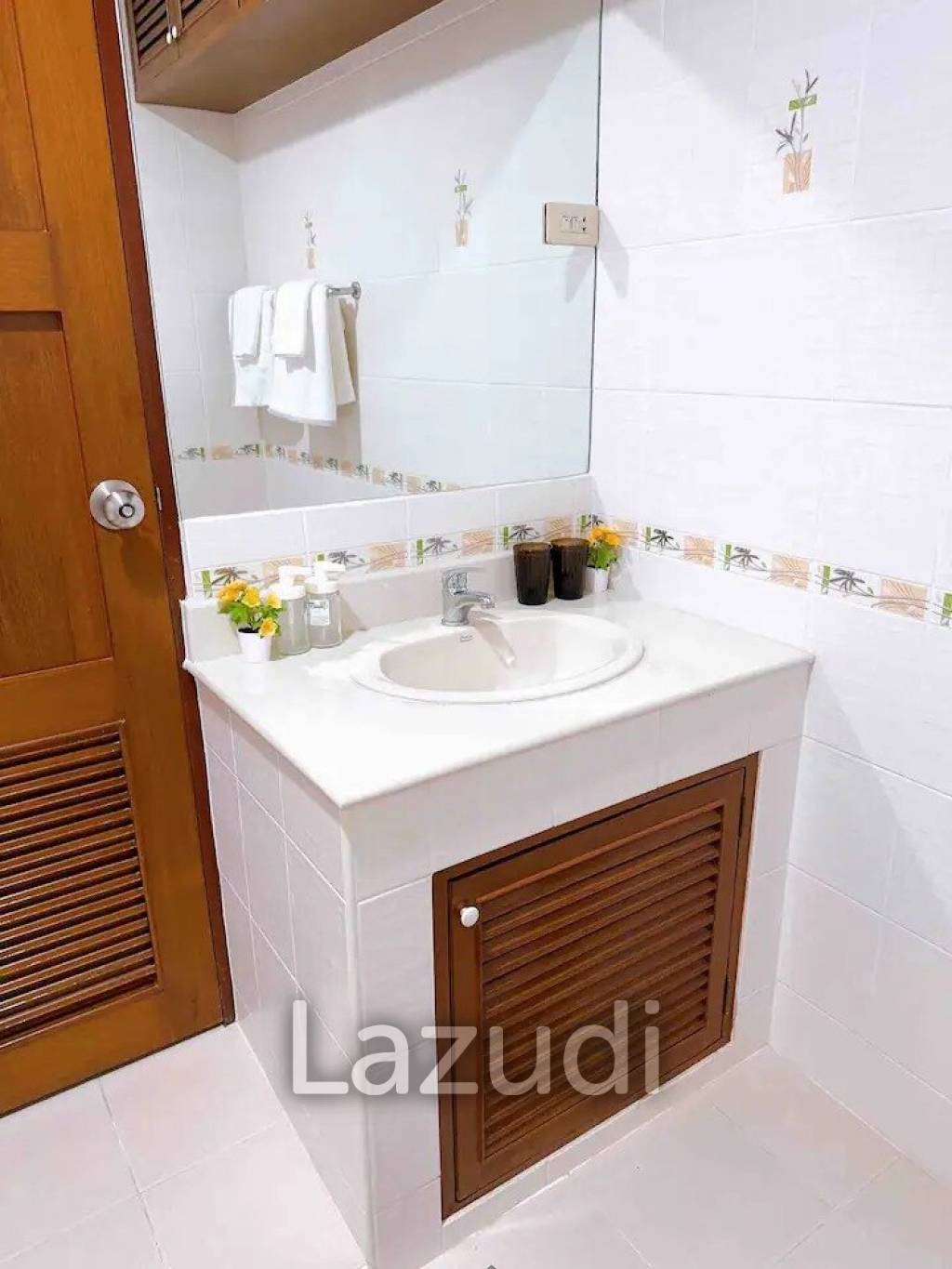 3 Bed 2 Bath 200 SQ.M Homhual Mansion