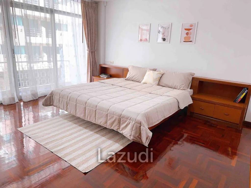 3 Bed 2 Bath 200 SQ.M Homhual Mansion