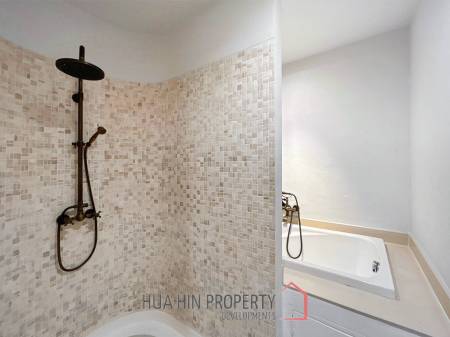 Chelona : 2 Bedroom Condo With Sea View