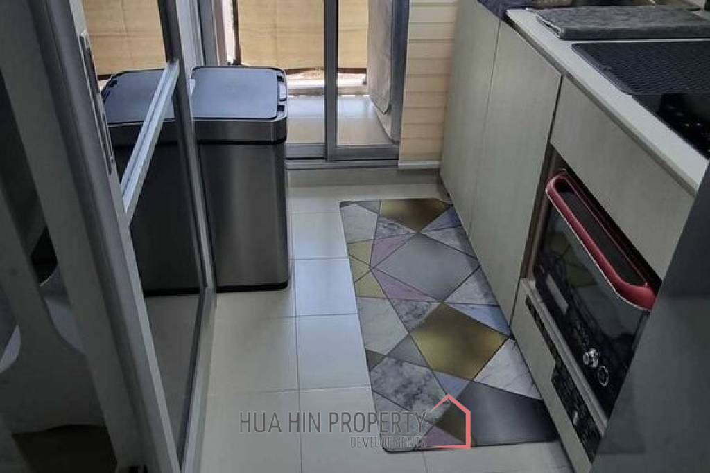 Baan Peang Ploen: Studio Condo on 6th Floor with Sea View
