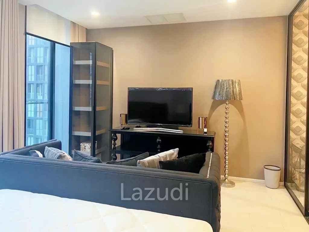 1 Bed 1 Bath 45 SQ.M Noble Ploenchit