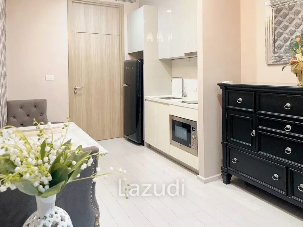 1 Bed 1 Bath 45 SQ.M Noble Ploenchit