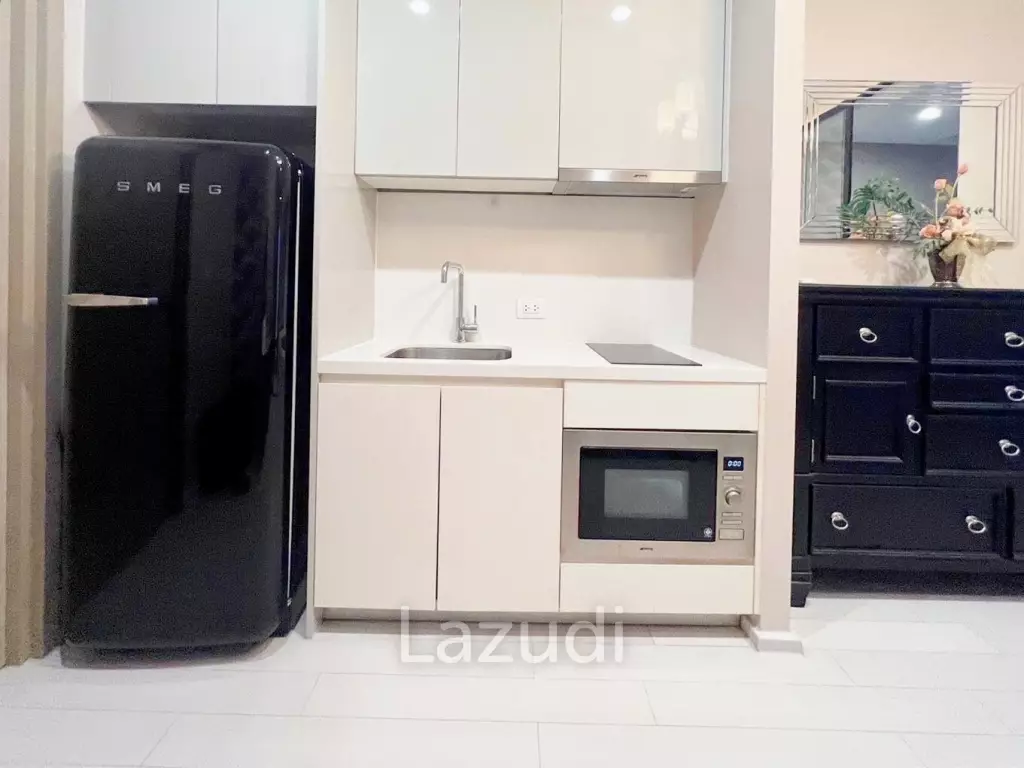1 Bed 1 Bath 45 SQ.M Noble Ploenchit