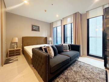 1 Bed 1 Bath 45 SQ.M Noble Ploenchit