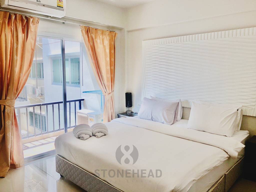 Hotel and Cafe for Rent in HuaHin Town