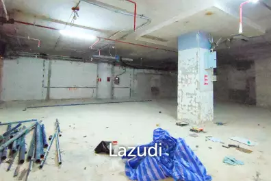 Retail space for rent in Silom