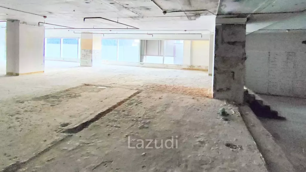 Retail space for rent in Sathorn