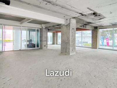 Retail space for rent in Sathorn