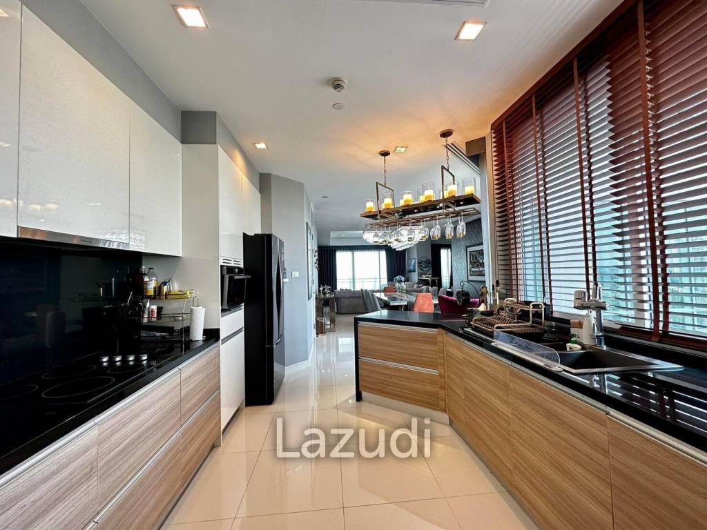 3 Beds 4 Baths 214 SQ.M Reflection Jomtien