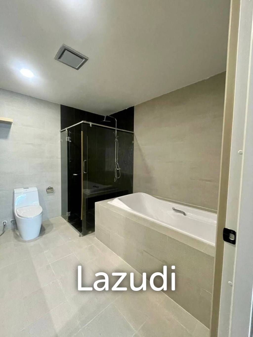 1 Bed 2 Bath 116.79 SQ.M Gardenia Pattaya