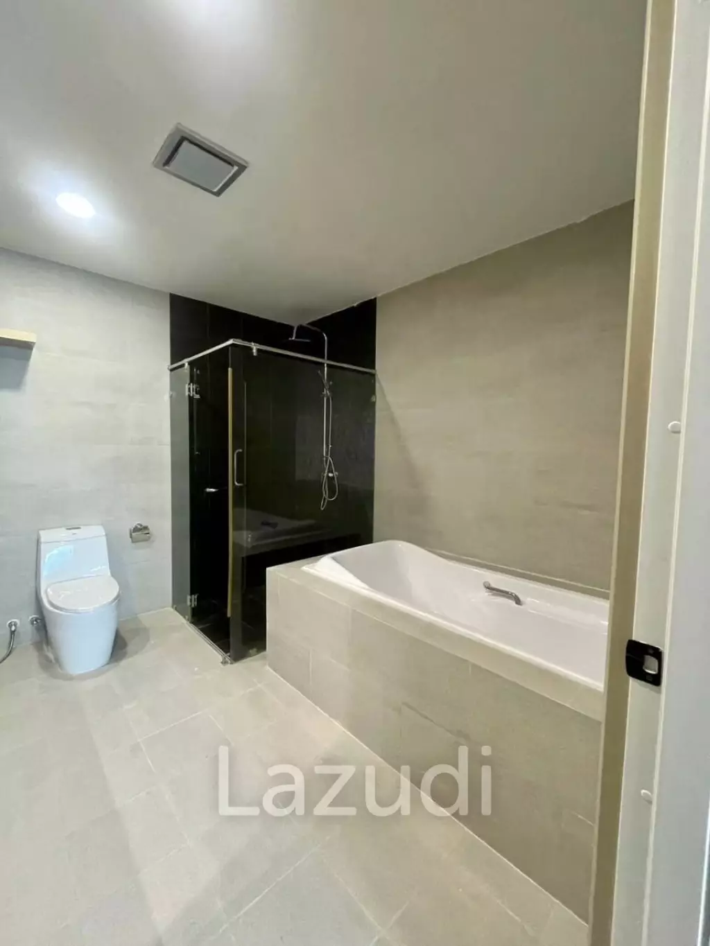 1 Bed 2 Bath 116.79 SQ.M Gardenia Pattaya
