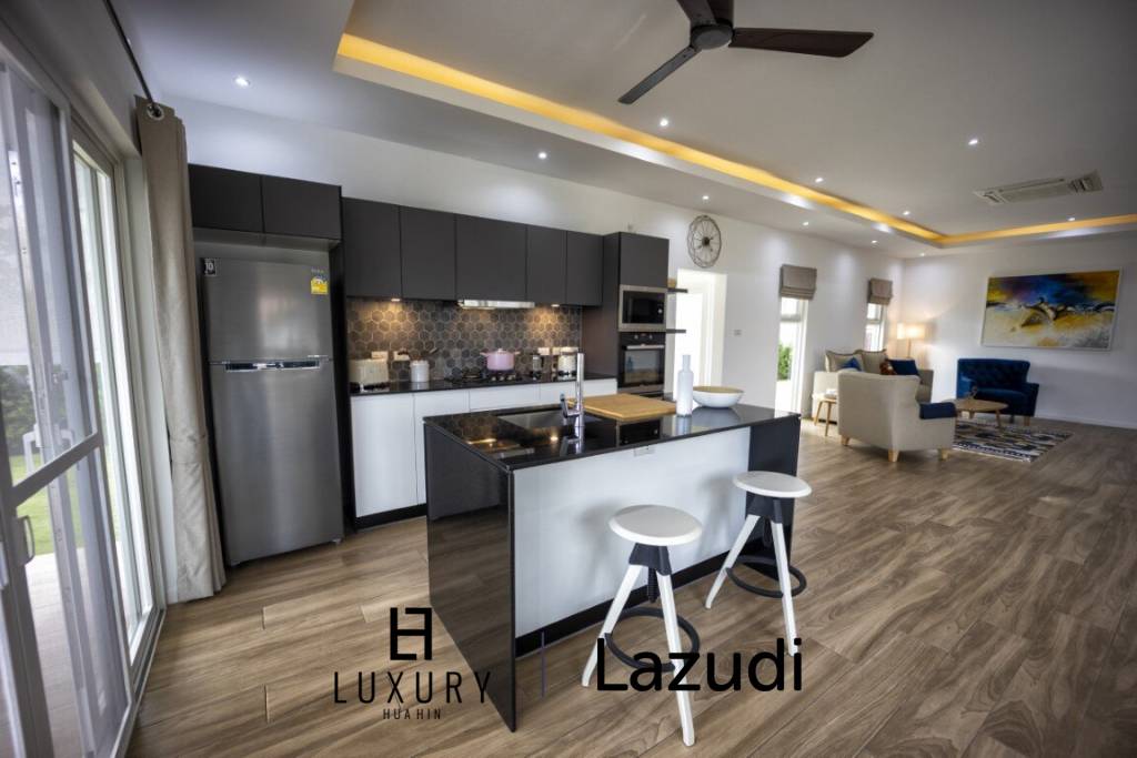 500 ตร.ม 3 เตียง 3 อาบน้ำ วิลล่า For ขาย