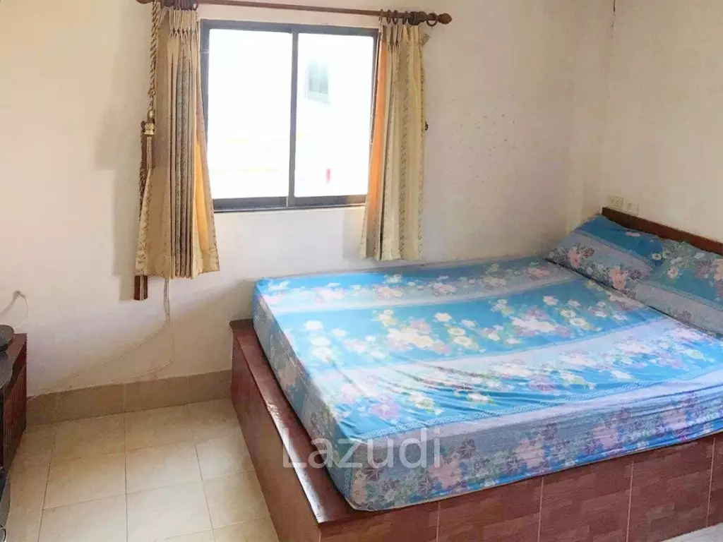 420 SQ.M Building For Sale