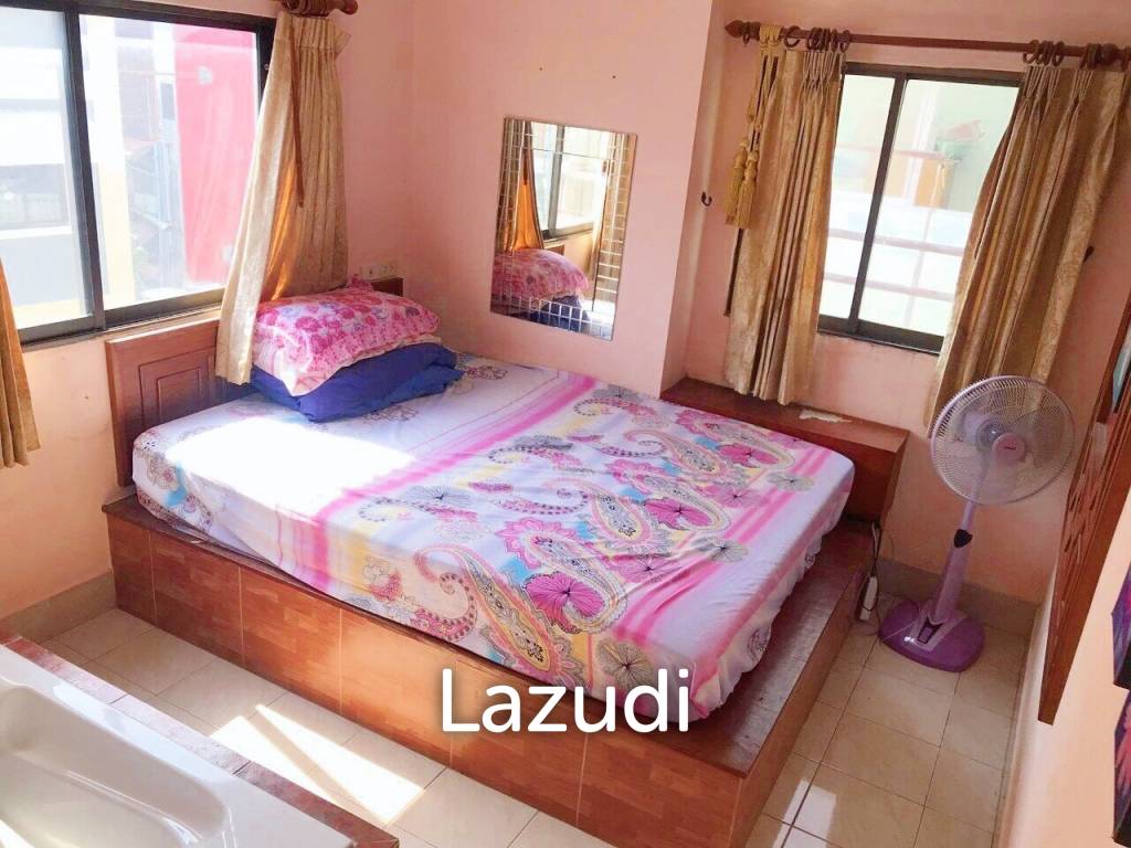 420 SQ.M Building For Sale