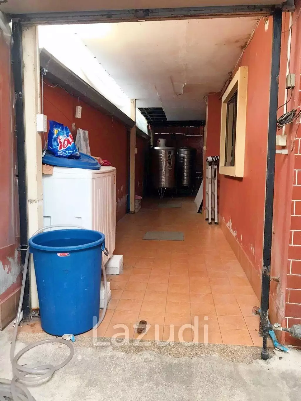 420 SQ.M Building For Sale