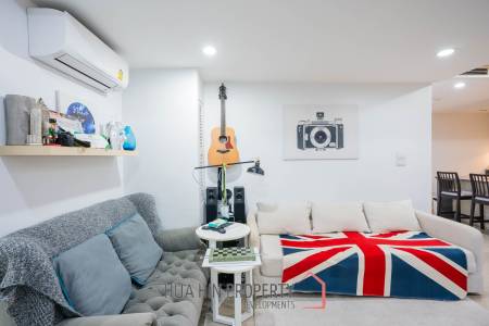Mykonos : 3 Bed Modern Mediterranean Style Condo