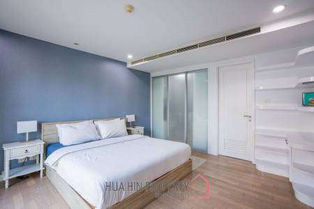Mykonos : 3 Bed Modern Mediterranean Style Condo