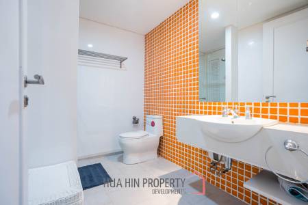 Mykonos : 3 Bed Modern Mediterranean Style Condo