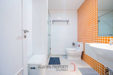 Mykonos : 3 Bed Modern Mediterranean Style Condo