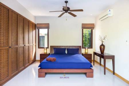 3 Bedrooms Freehold Villa | Naiharn Rawai