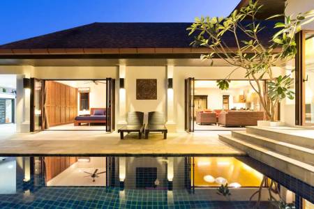 3 Bedrooms Freehold Villa | Naiharn Rawai