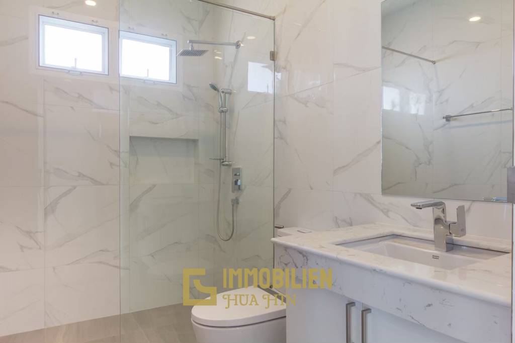 480 metro cuadrado 3 ` 3 Baño Villa de Venta