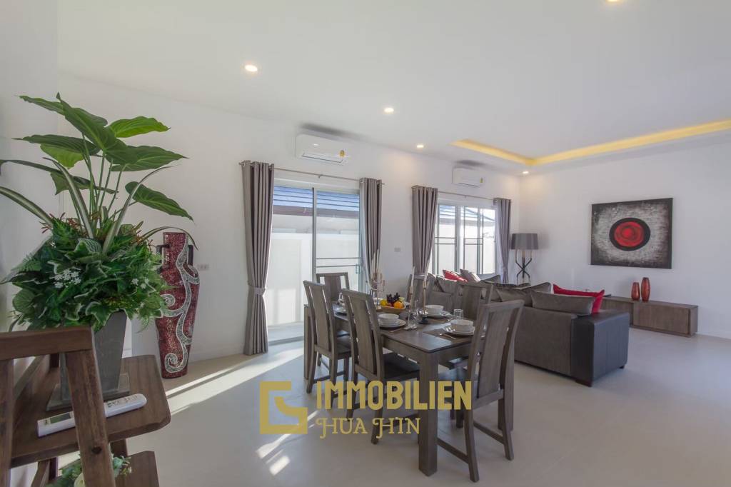 3 Beds 3 Baths 290.30 SQ.M. Hua Hin Grand Hills 2