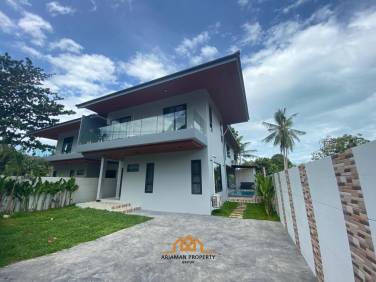 Brand New 4-Bedroom Villa on Bantai Beach: Your Luxury Oasis by the Sea