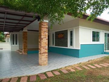 3 Beds 2 Baths 180 SQ.M Lapasrada Village 1