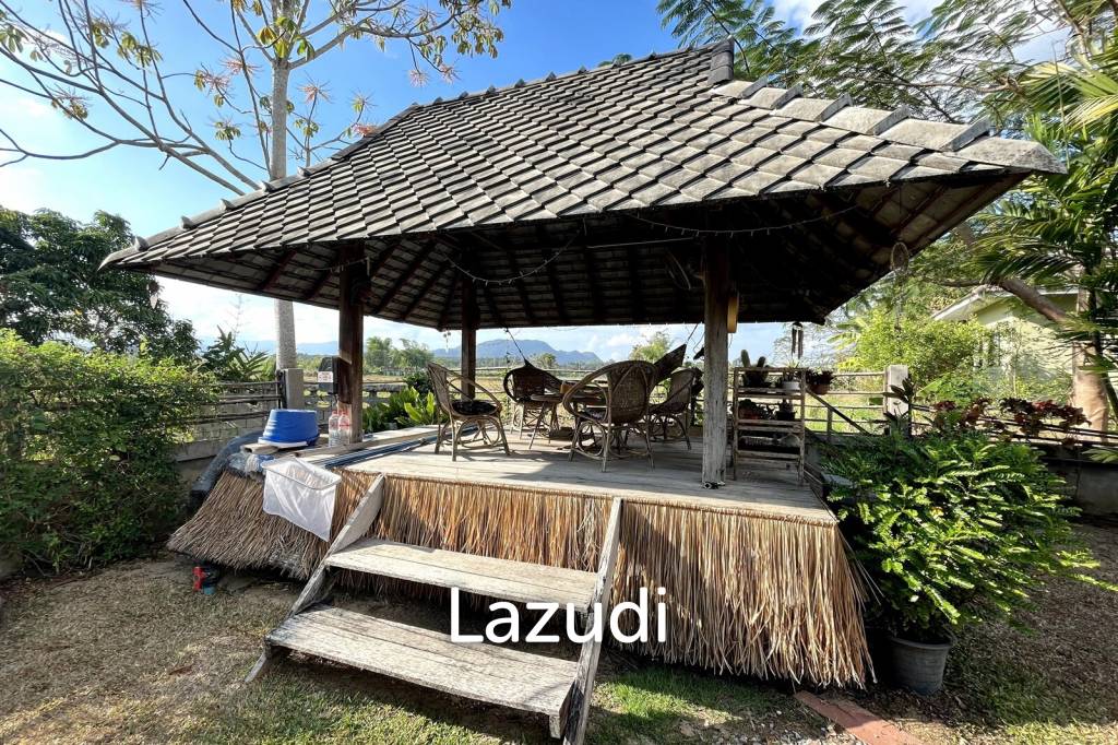 3 Bedrooms House With Swimming pool and Nice View