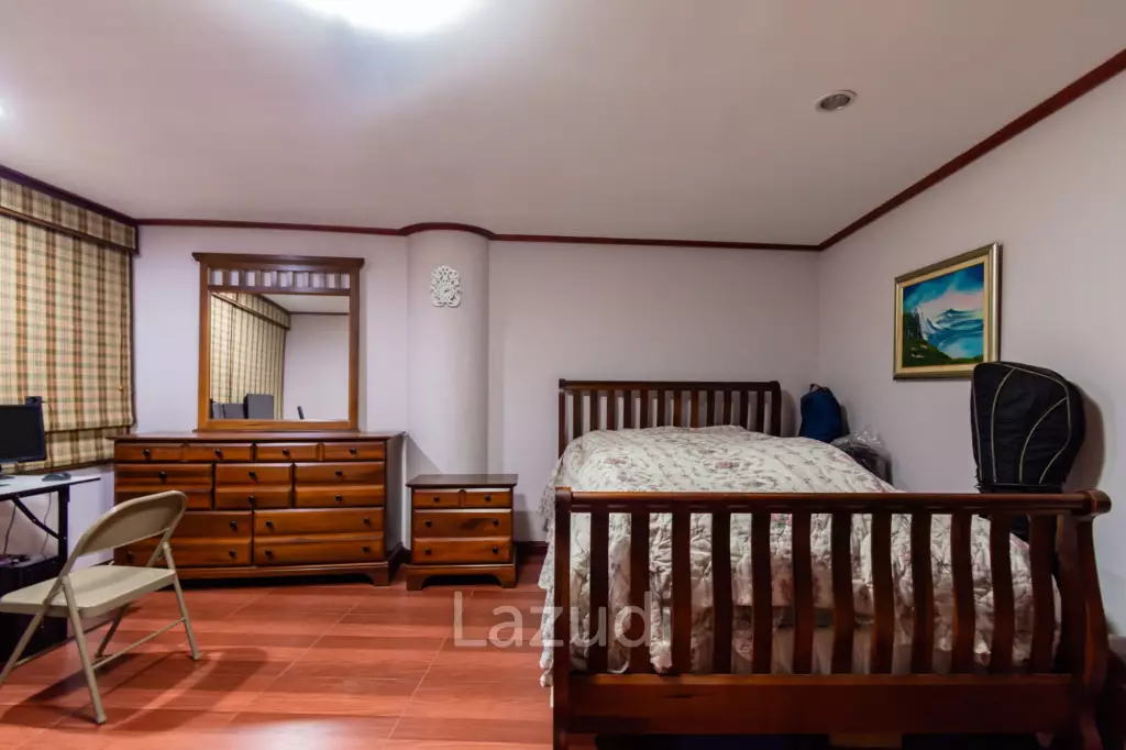 CHUKAMOL CONDO : Nice 2 Bed Seaview Condo